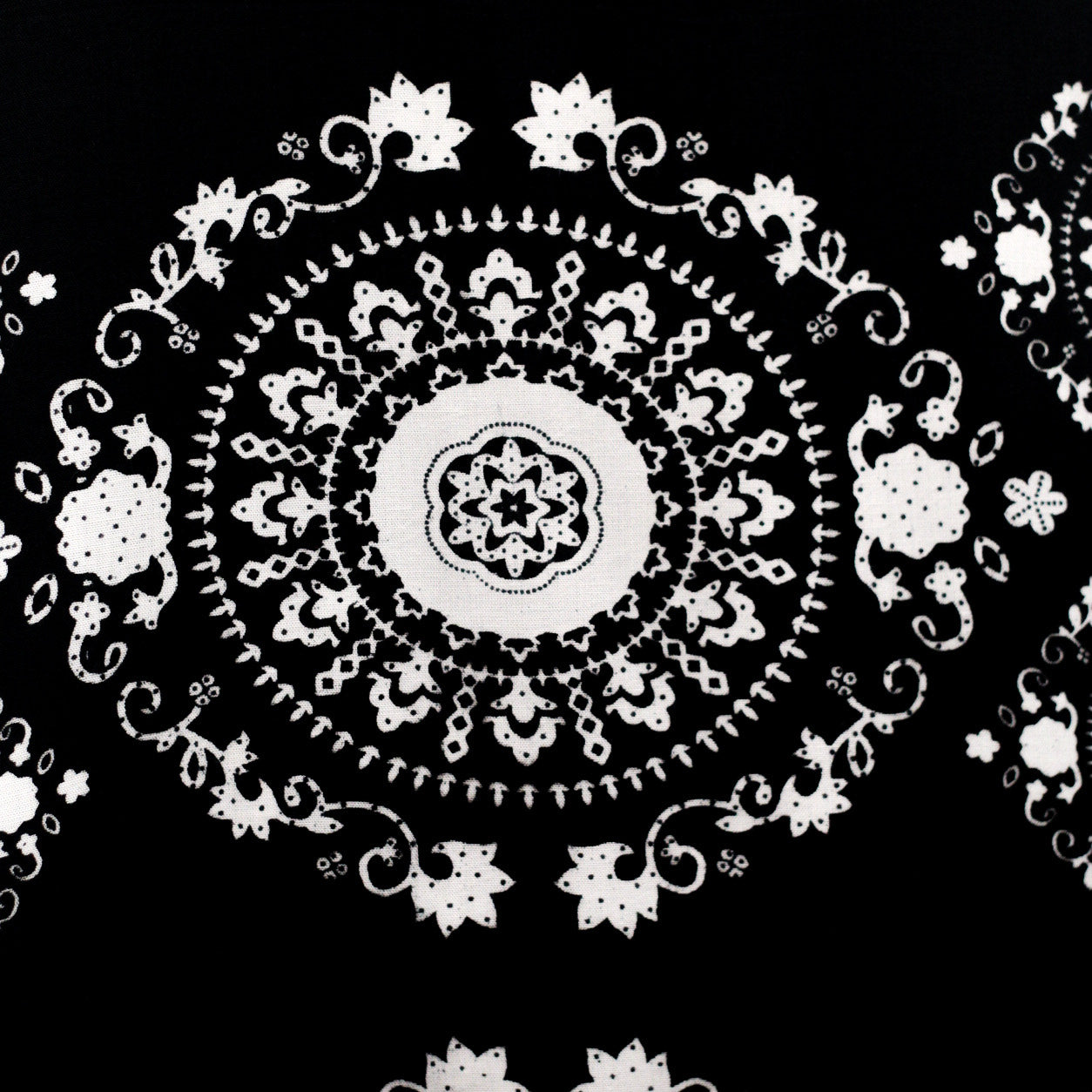 black with white dials pattern swatch