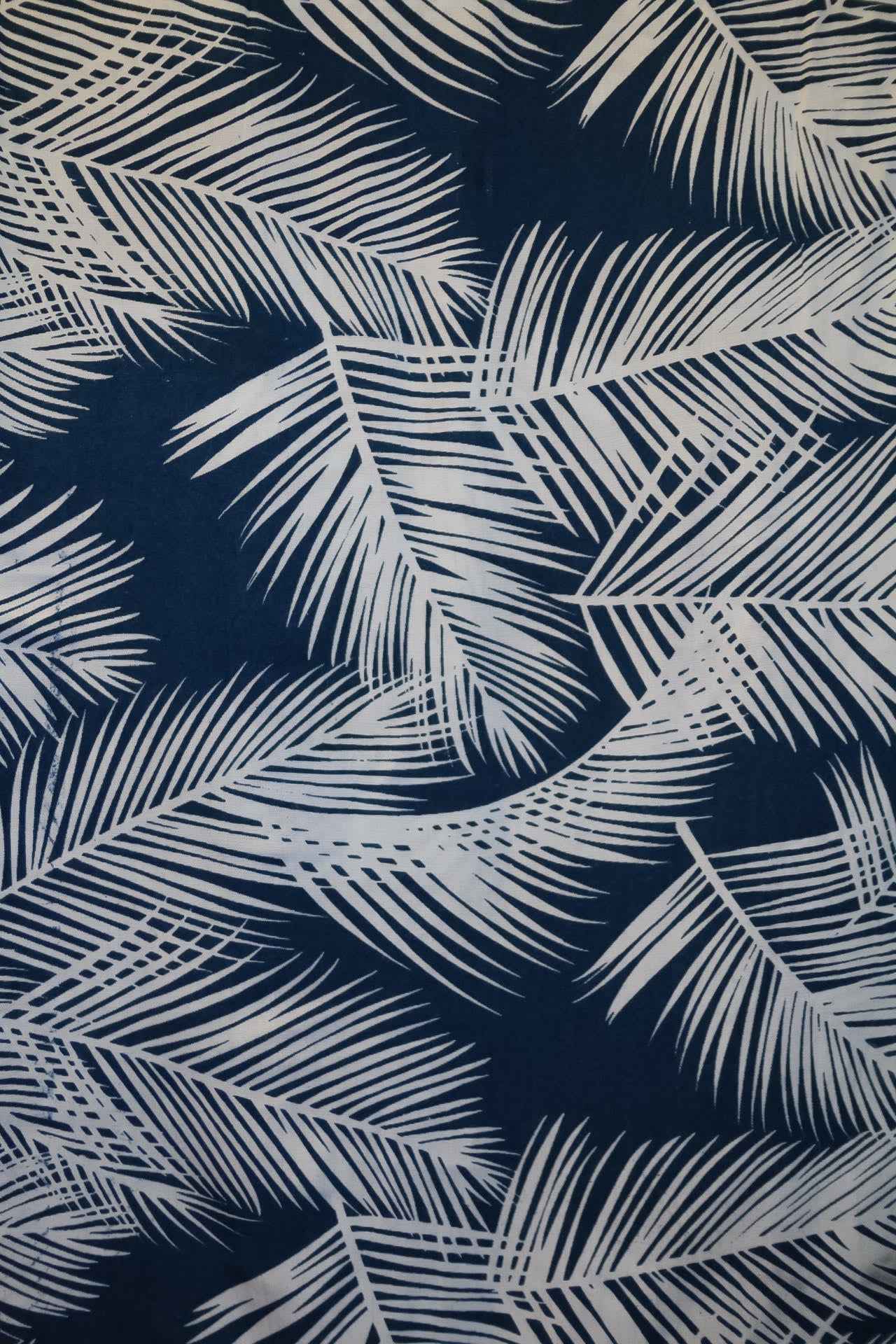 navy with white fern pattern swatch
