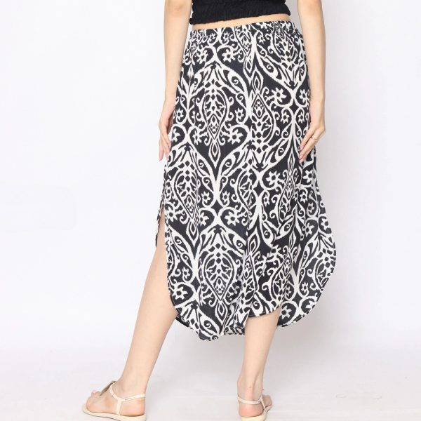 Oval Hemmed Skirt Without Pockets - Image 3