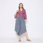 Short Pants With V Hem